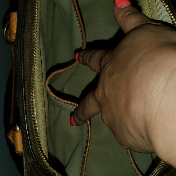 Authentic Louis Vuitton Travel/Handbag - Picture 12 of 17